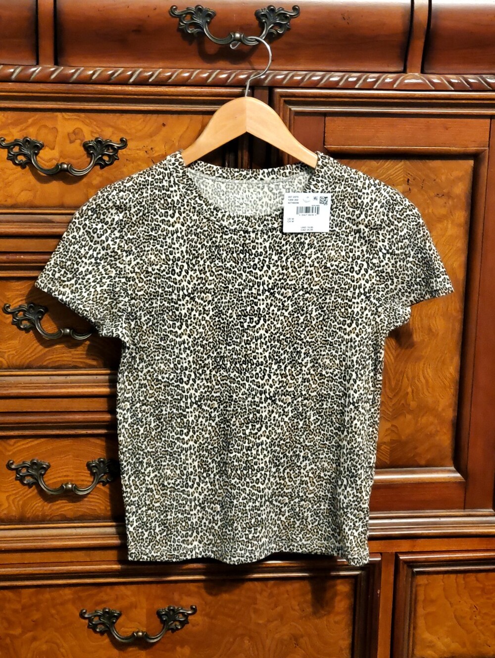 NWT AMERICAN EAGLE cheetah print T shirt M